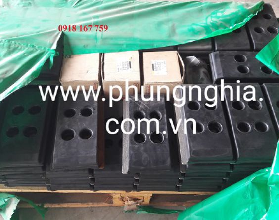 Guốc xe thảm nhựa